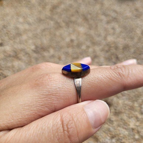 Native American Vintage Lapis and Mother of Pearl Inlay Ring Handmade Jewelry - Picture 5 of 13